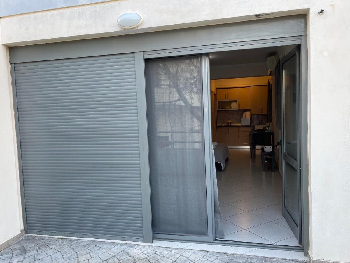 Markópoulon Avr Airport Deluxe Suites 4 מראה חיצוני תמונה